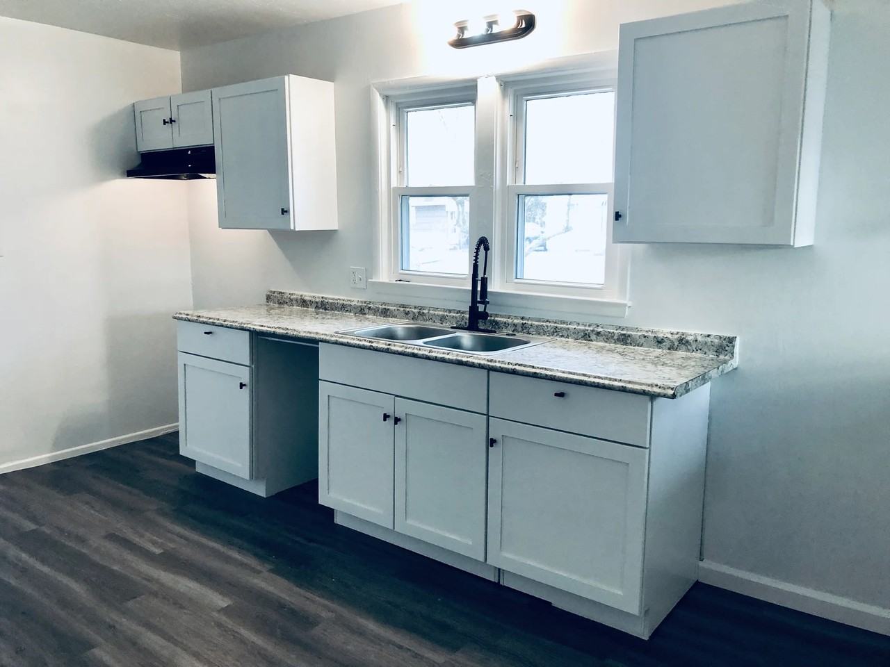 179 Anderson Ave - Photo 5 of 13