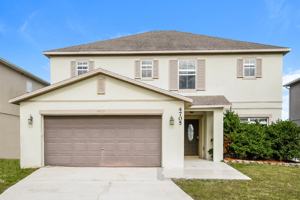 featured image of 4705 Willoughby St