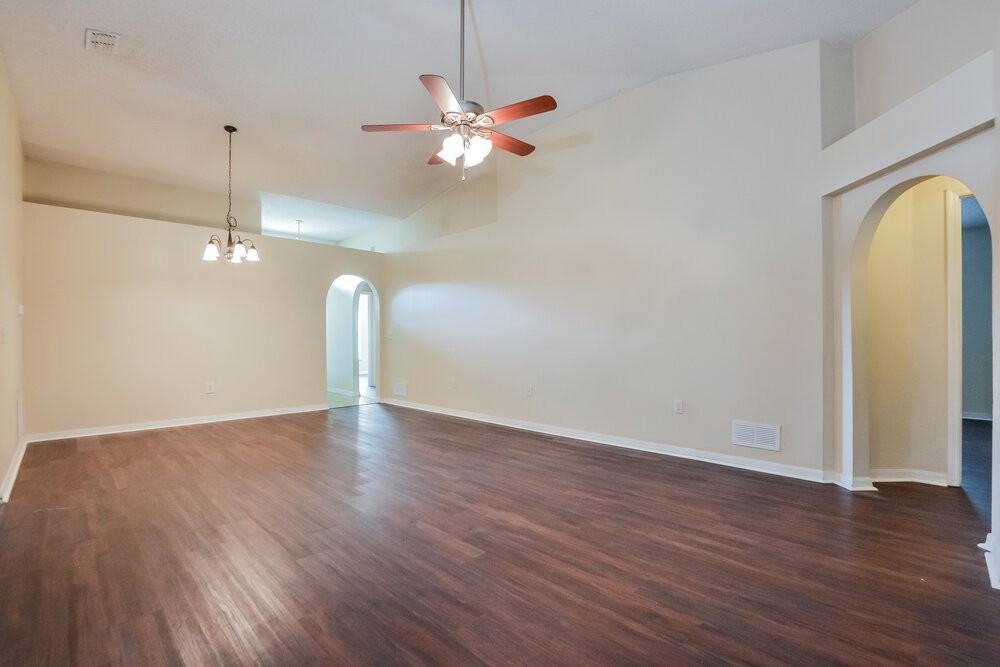792 Lake Doe Blvd - Photo 4 of 19