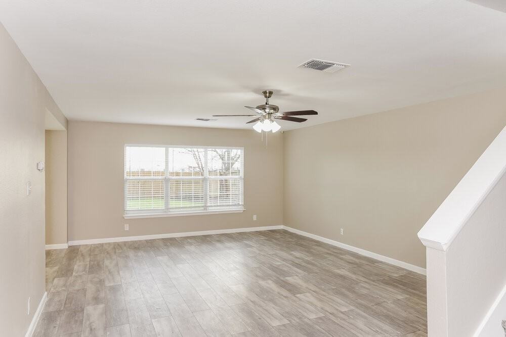 4234 Sunrise Cove Dr - Photo 5 of 20