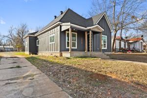 featured image of 1279 Bonham St