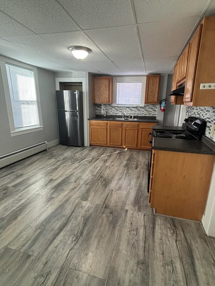 236 Main St #1 - Photo 2 of 9