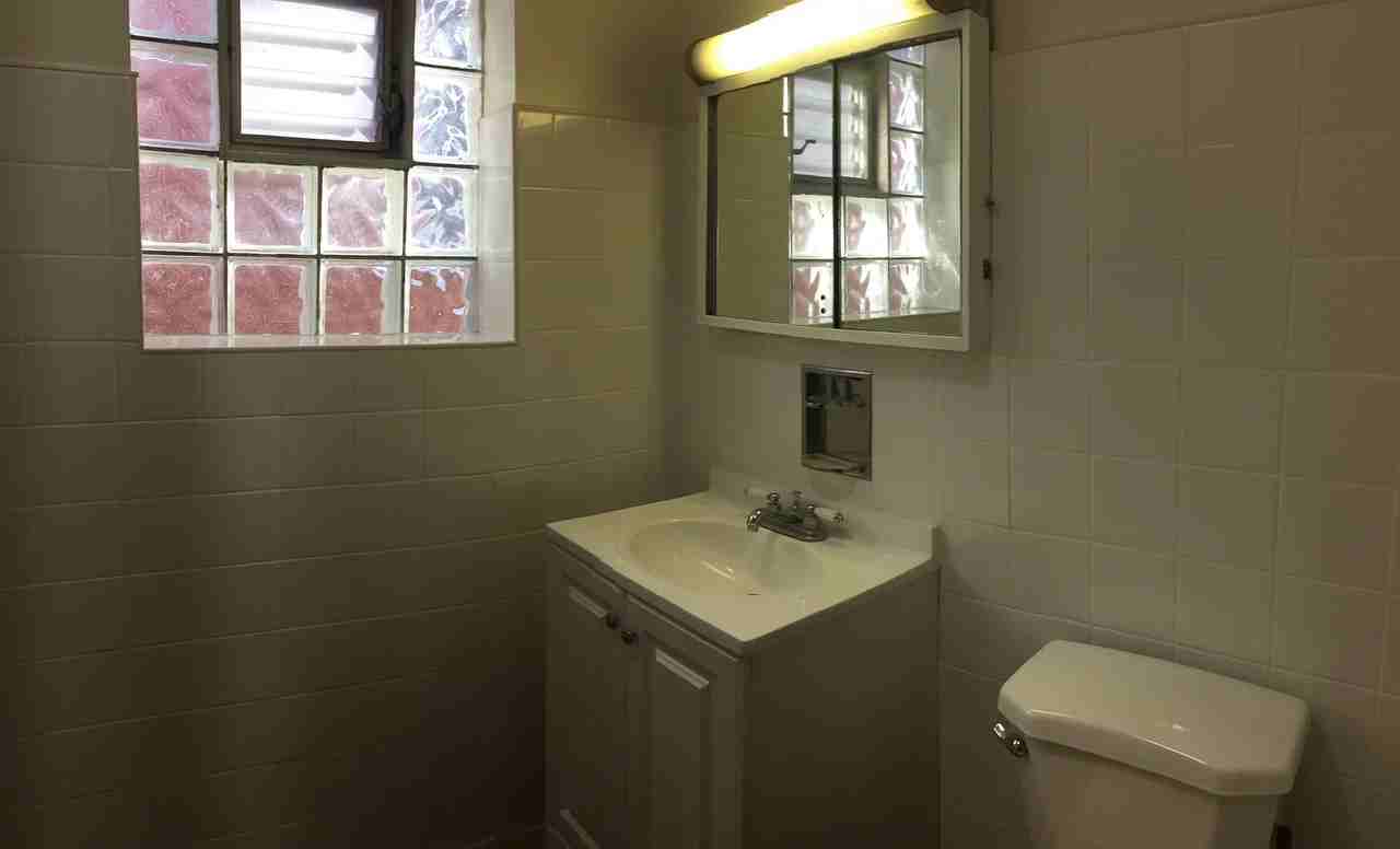 2934 S Keeley St #2 - Photo 6 of 18