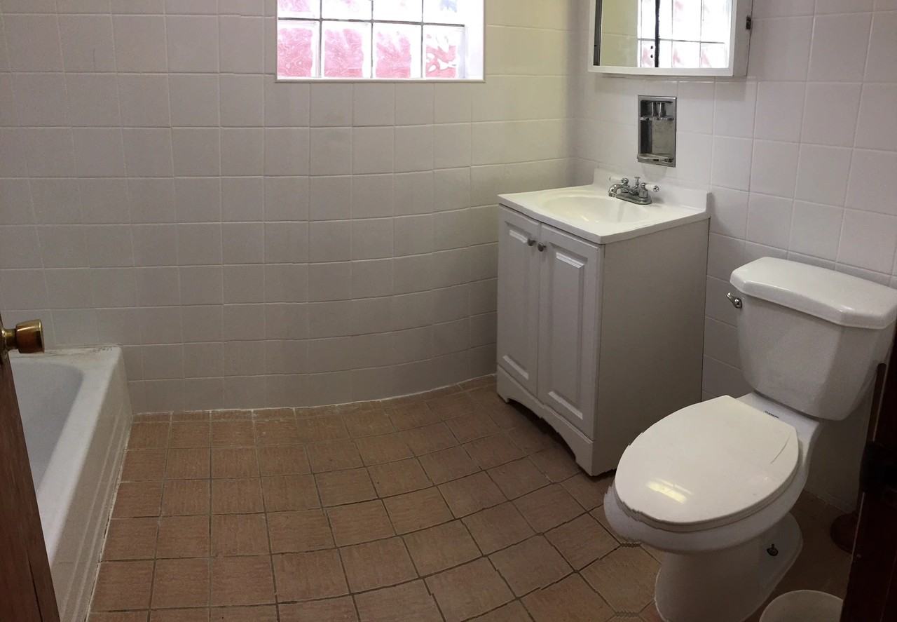 2934 S Keeley St #2 - Photo 7 of 18