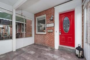 1009 W 43rd St - Photo 1 of 1