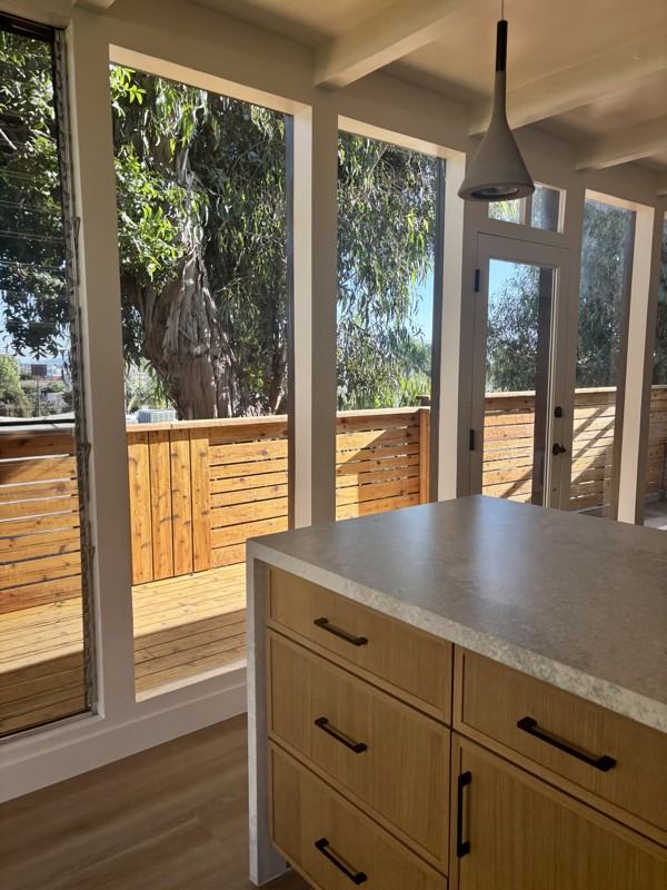 1412 Federal Ave - Photo 2 of 10