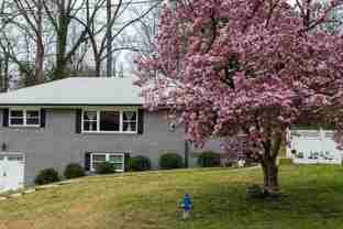 831 Parkway Dr Se - Photo 1 of 1