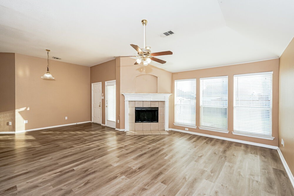 125 Hickman St - Photo 4 of 16