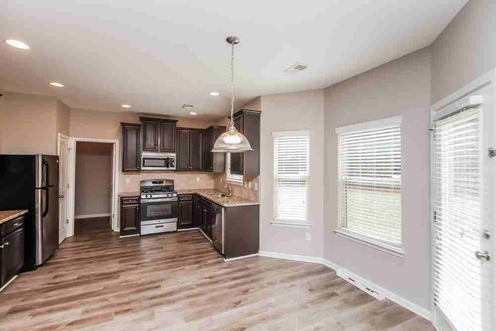 7622 Absinth Dr - Photo 6 of 17