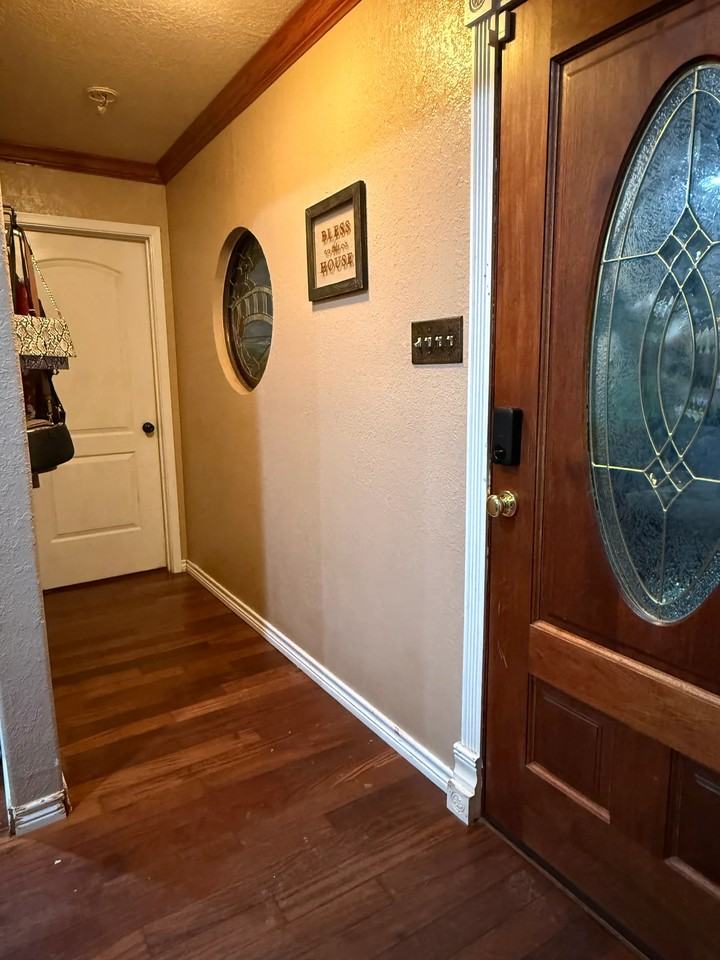 5257 Deerwood Ln - Photo 2 of 15