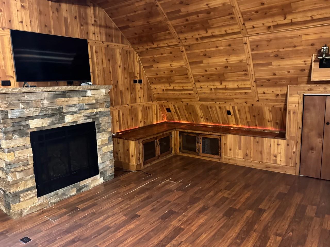 324 Messenger Rd - Photo 3 of 18