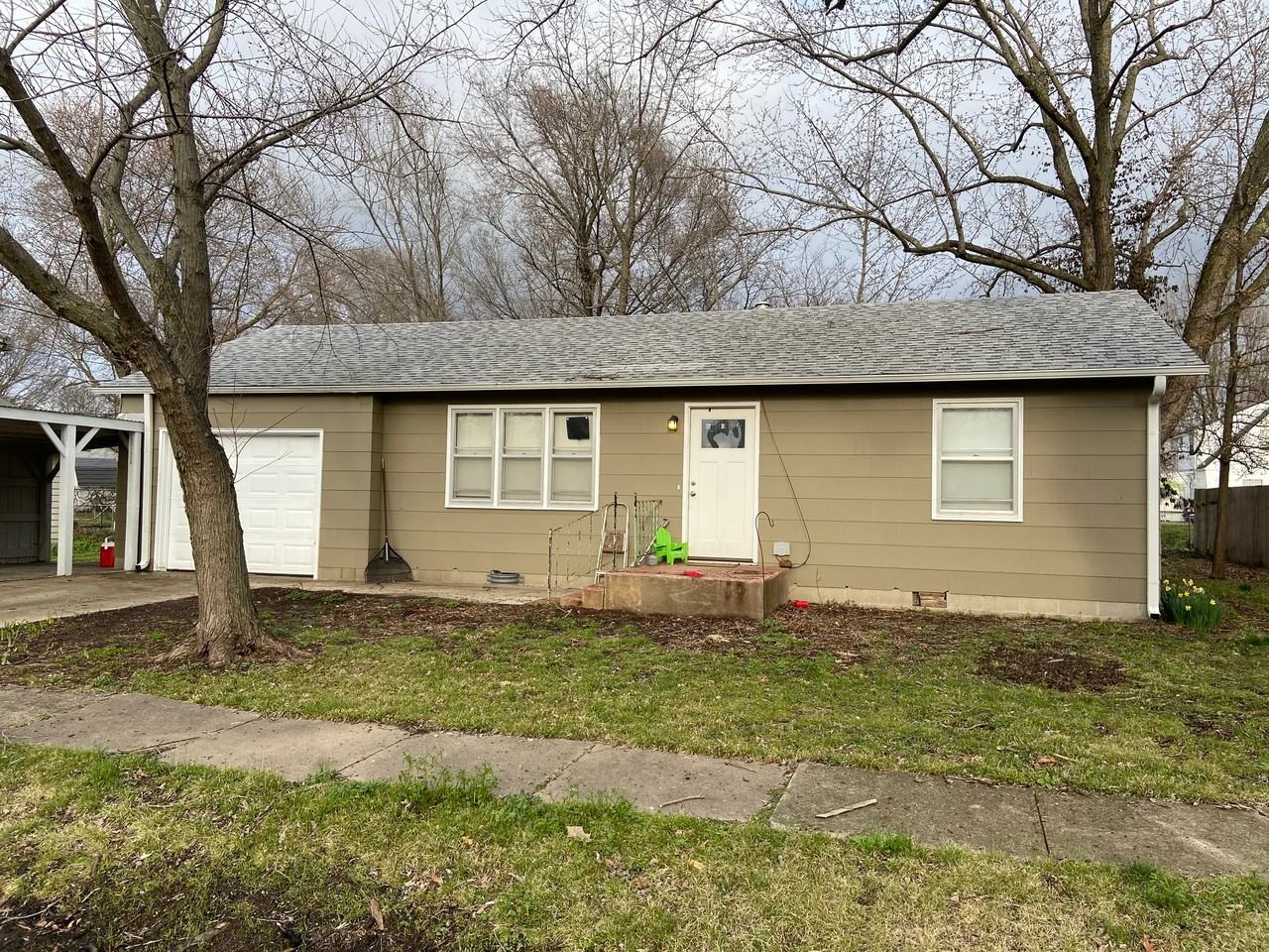 611 N Kentucky St - Photo 2 of 10