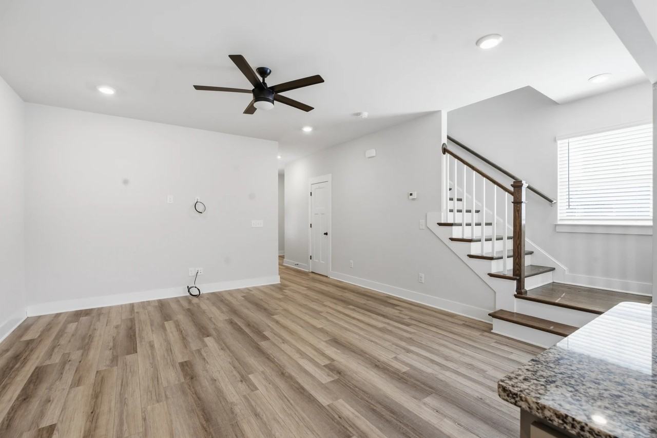 19 Meteora Way - Photo 3 of 20