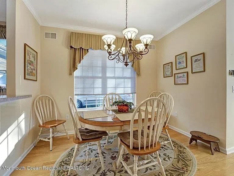 33 Walkabout Ct #1 - Photo 2 of 8