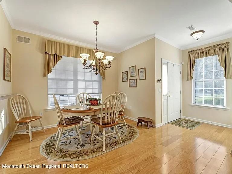 33 Walkabout Ct #1 - Photo 3 of 8