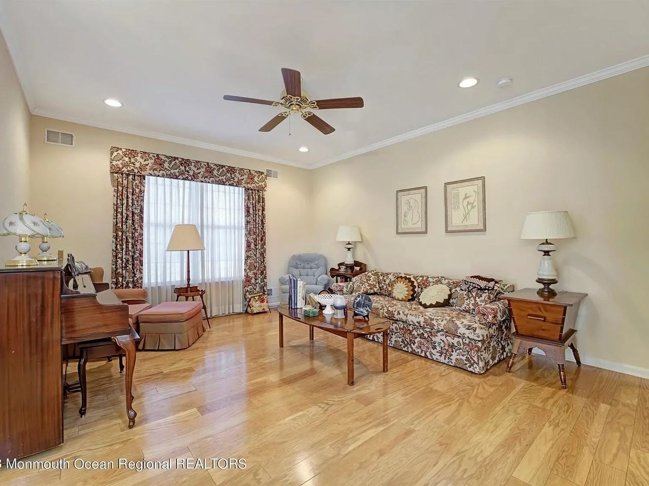 33 Walkabout Ct #1 - Photo 5 of 8