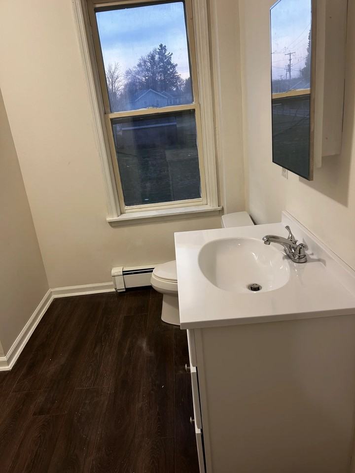 375 Delaware St #B - Photo 6 of 21