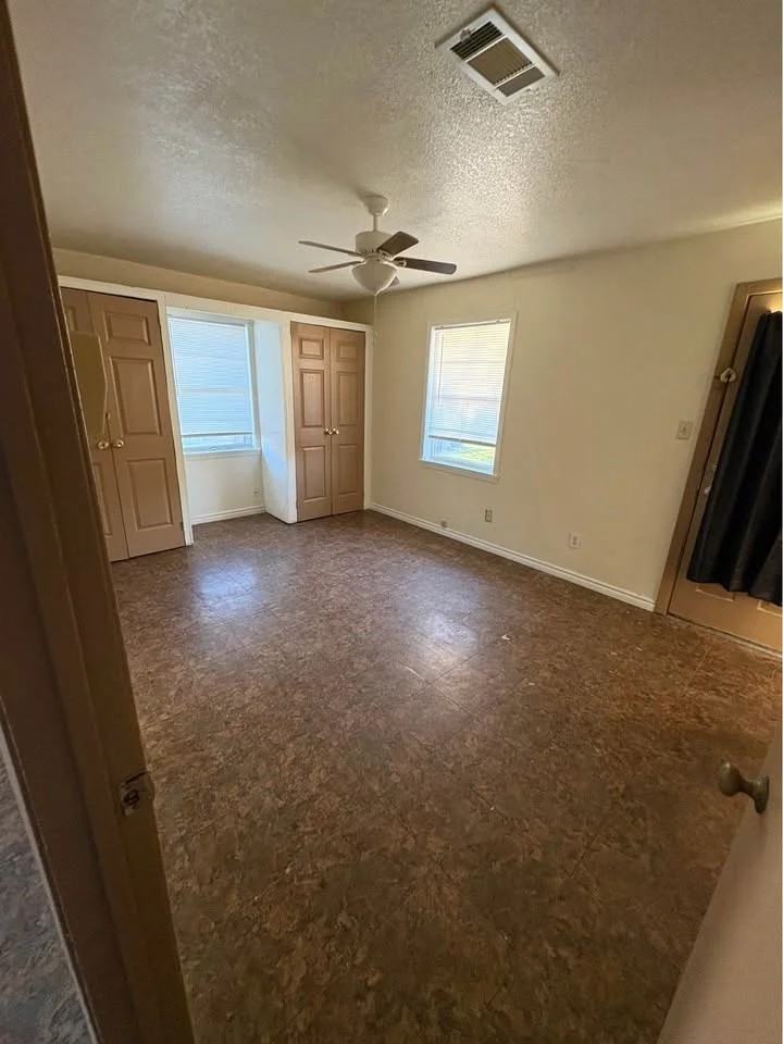 213 Gibson St #213 - Photo 3 of 4