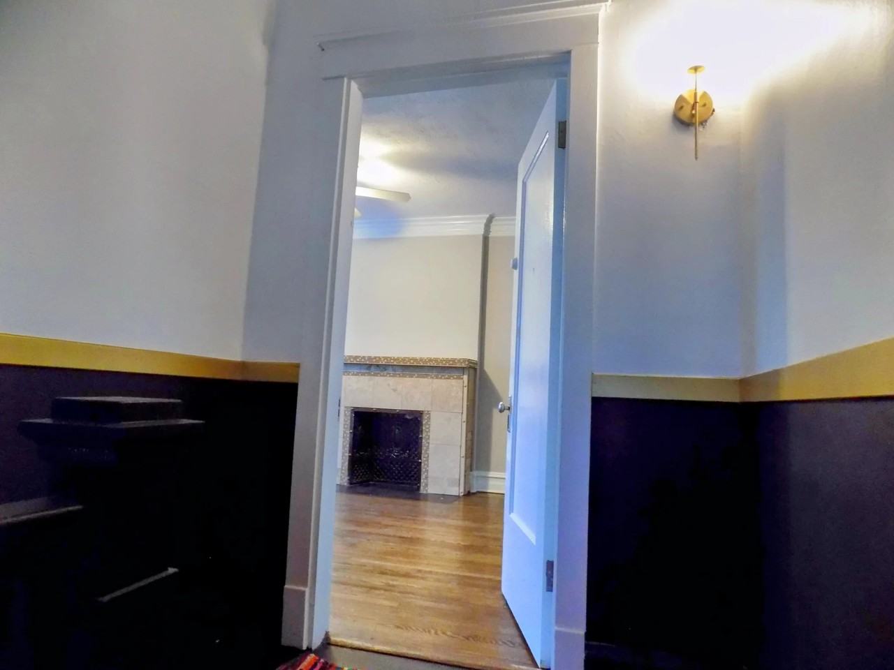 434 N Pine Ave #2 - Photo 2 of 42