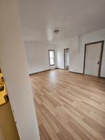 featured image of 402 Oak St