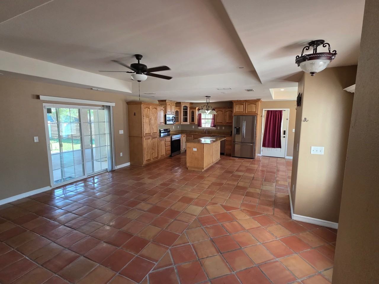 203 W Cantu Rd - Photo 5 of 22