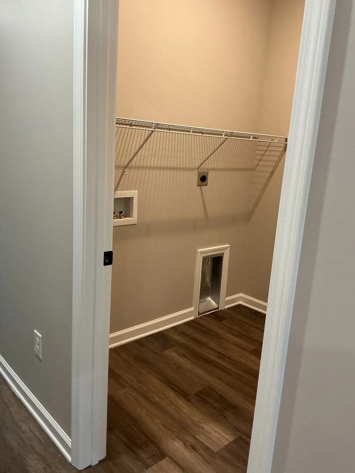 121 Level St #1 - Photo 6 of 24