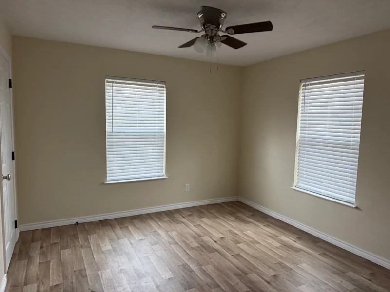 625 S Archie St - Photo 4 of 10