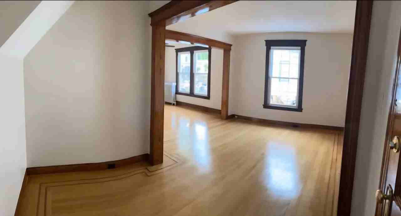 119 Bremond St #1 - Photo 3 of 9