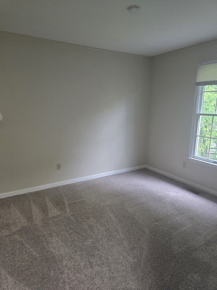 26 Zanella Dr #1 - Photo 5 of 8