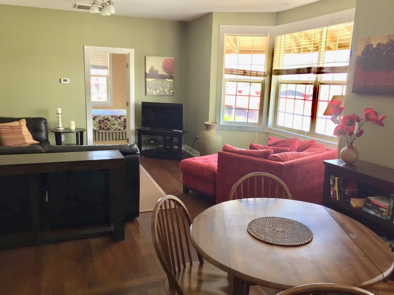 1006 E 2nd St #1 - Photo 7 of 7