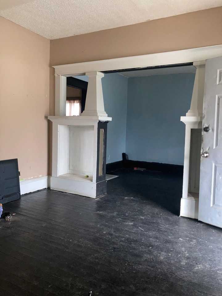 1628 E Grand Ave - Photo 3 of 20