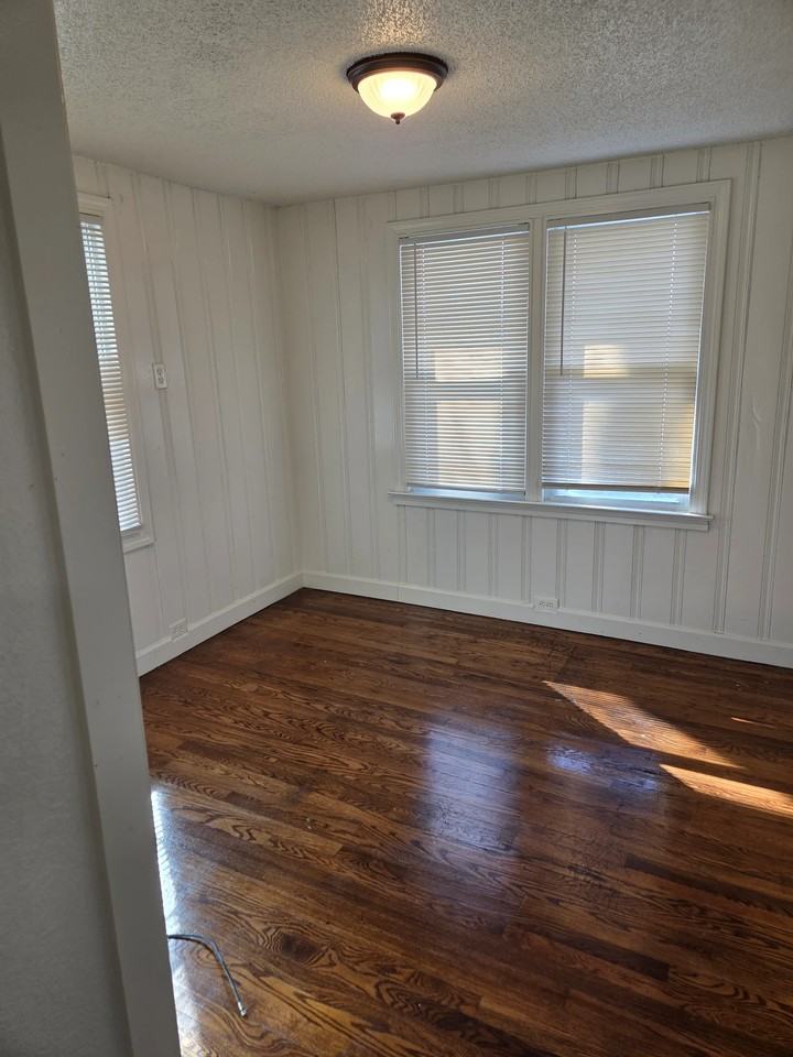 3429 Mersington Ave - Photo 3 of 13