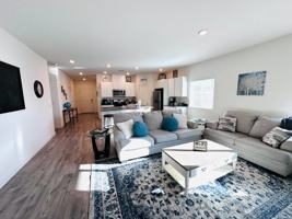 featured image of 950 Kathryn Ct