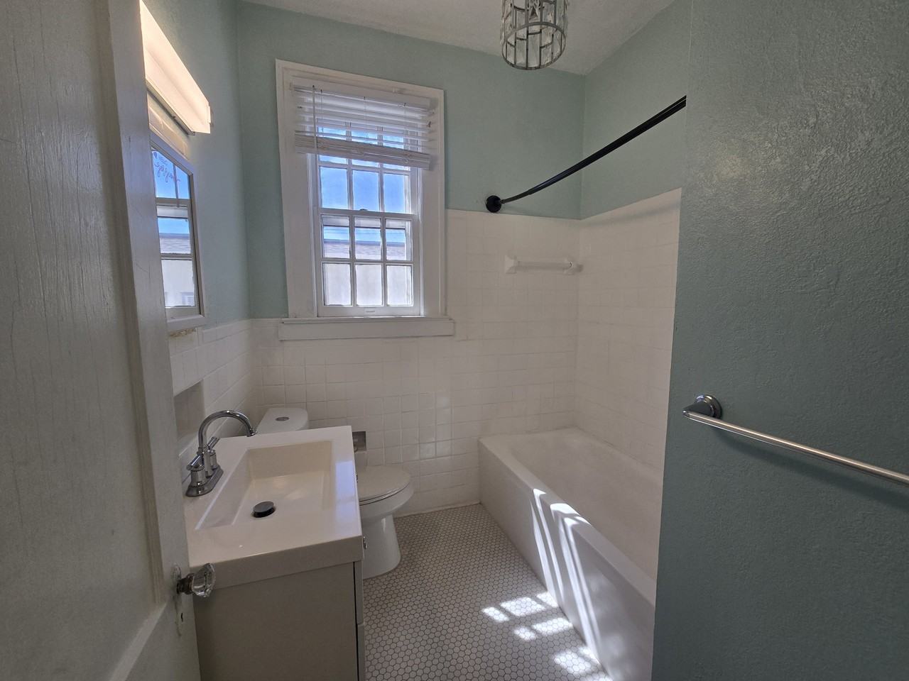 717 Broadway Avenue J - 3 #3 - Photo 5 of 13