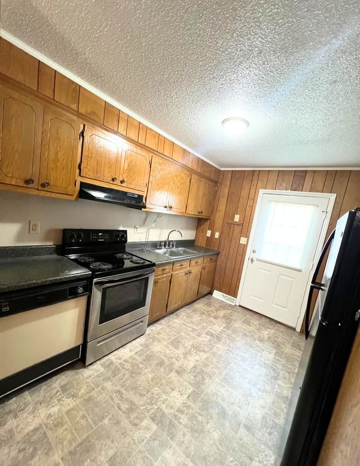 612 Ruffin St #D - Photo 7 of 14