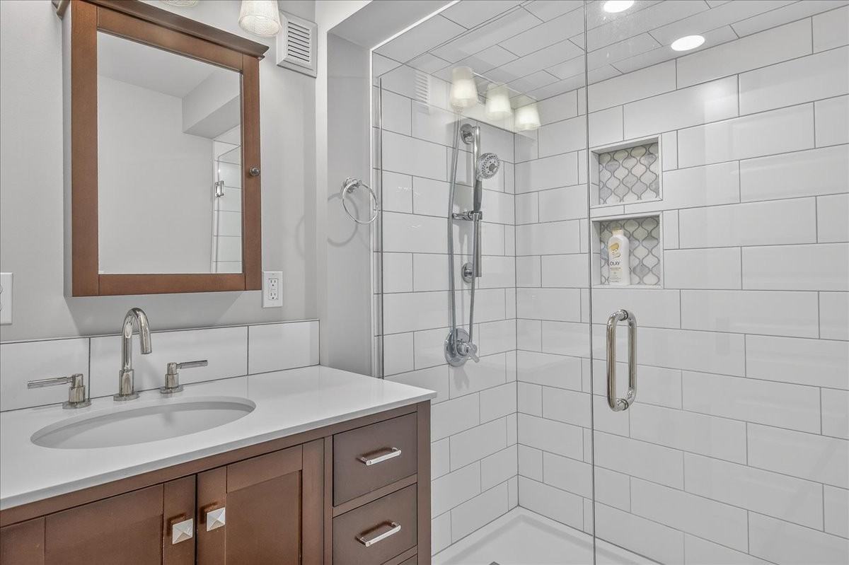 1705 Nw 25th Ave #1 - Photo 7 of 12