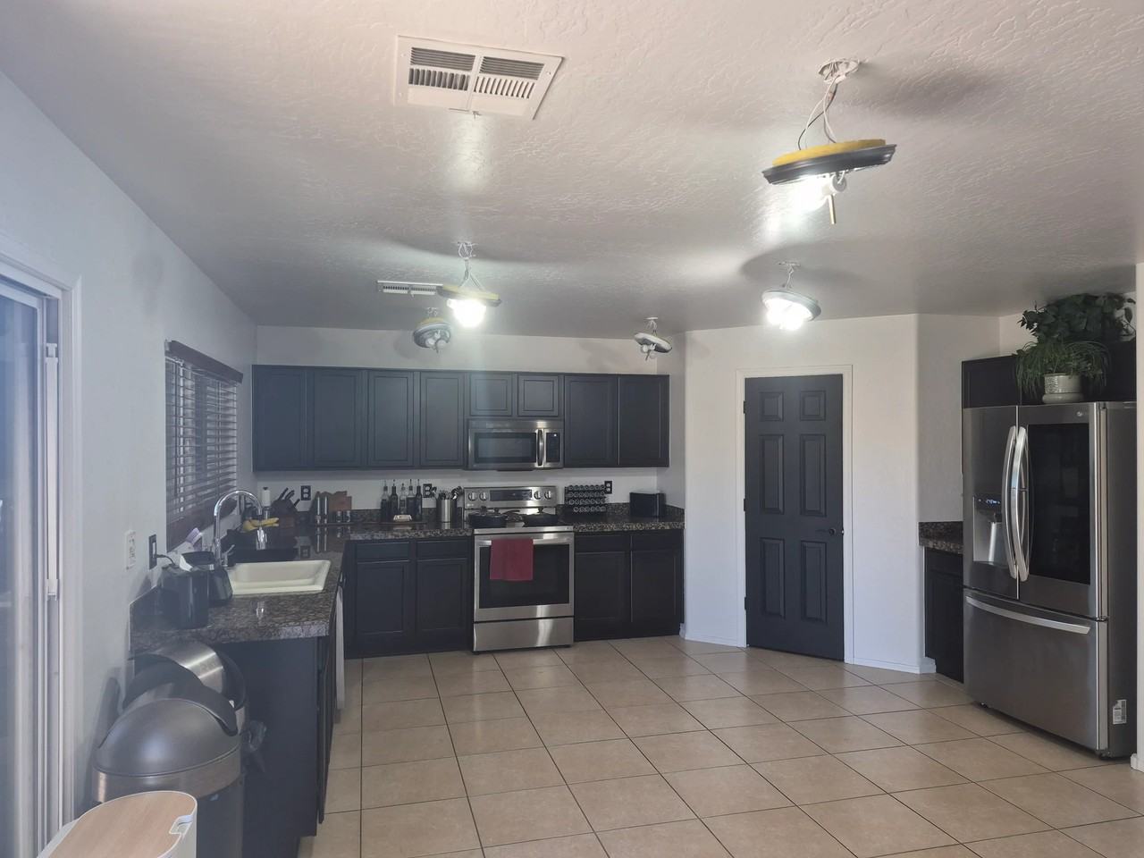 3061 E Mineral Park Rd - Photo 2 of 5