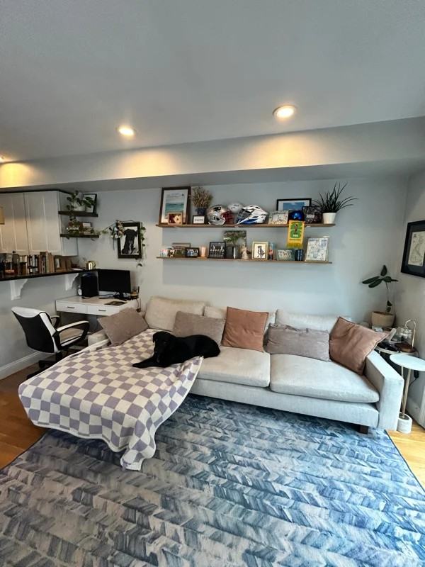 7 Leeds St #2 - Photo 2 of 13