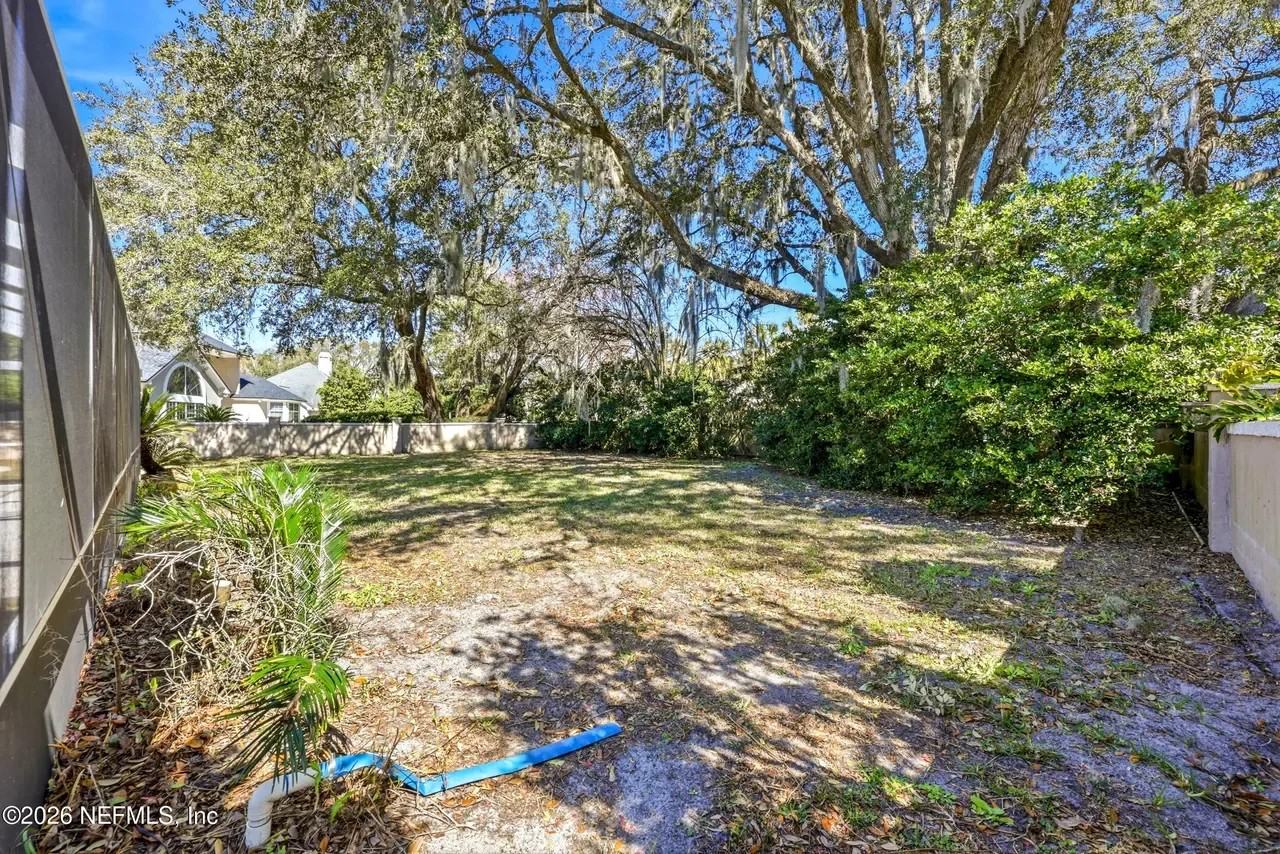 603 Thornwood Ln - Photo 7 of 18