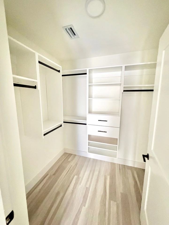 18631 Ne 25th Pl #601 - Photo 6 of 11