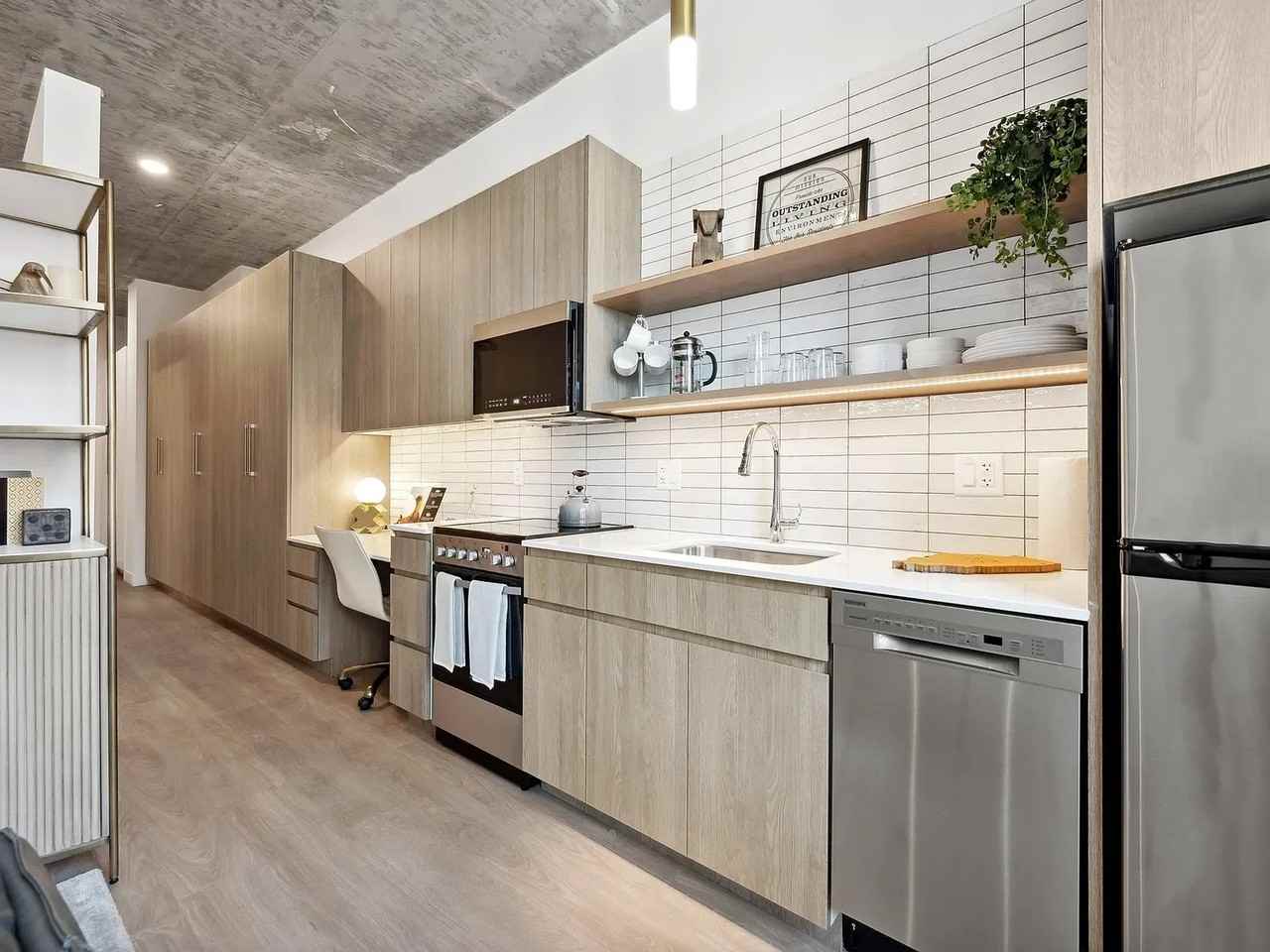 822 N Wells St - Photo 3 of 18