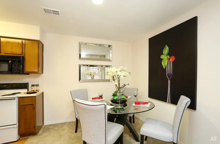 10401 N Lamar Blvd #B201 - Photo 2 of 7