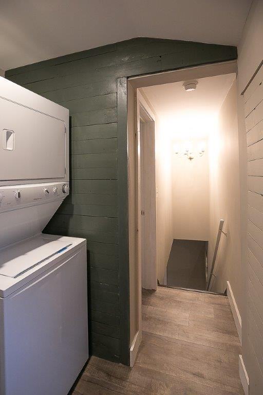 122A Sayre St #A - Photo 2 of 7