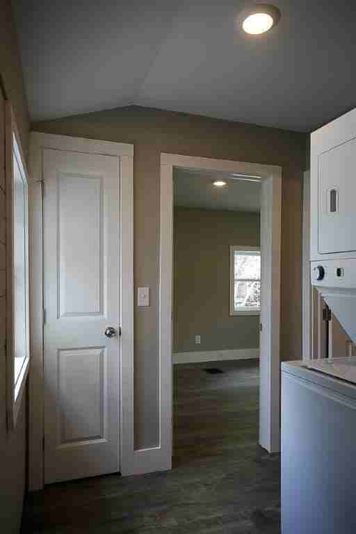 122A Sayre St #A - Photo 4 of 7