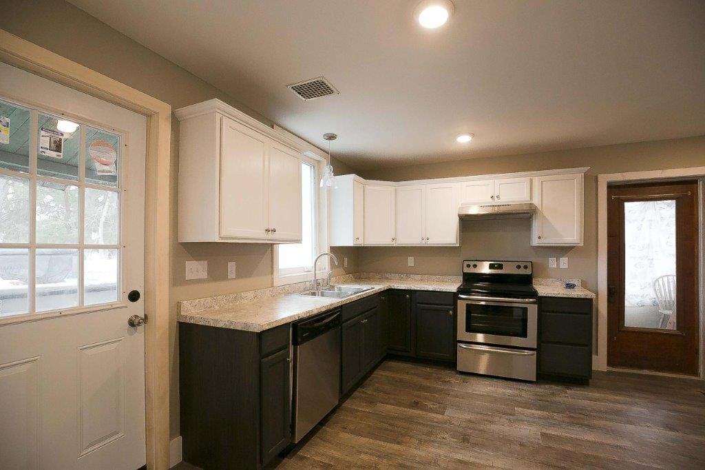 122A Sayre St #A - Photo 6 of 7