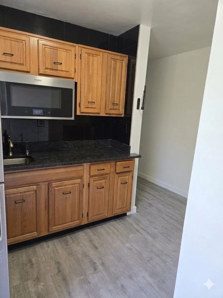 5140 Ne 3rd Ave #2 - Photo 6 of 14