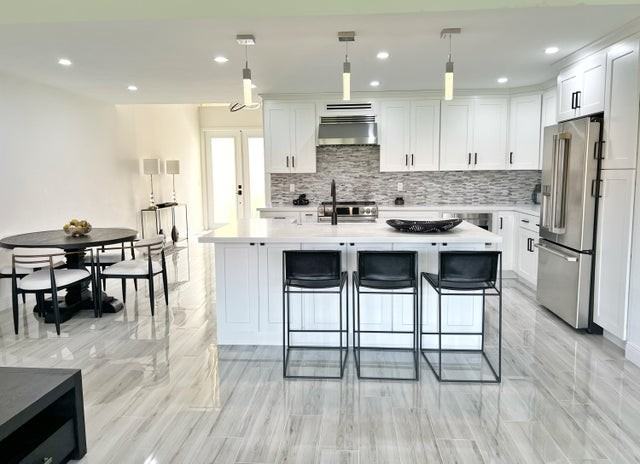 218 Old Meadow Way - Photo 4 of 11