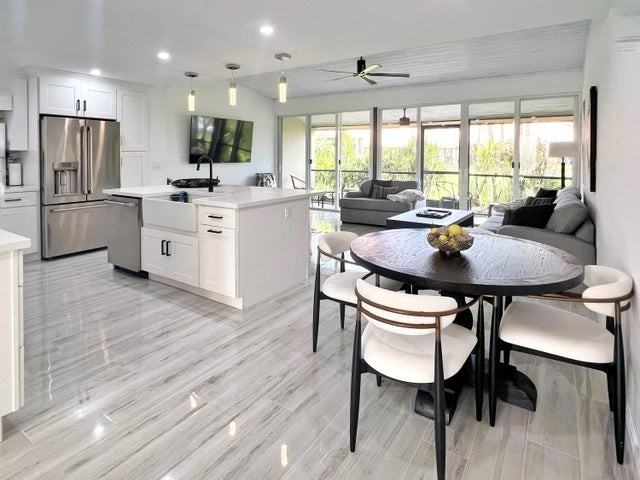 218 Old Meadow Way - Photo 7 of 11