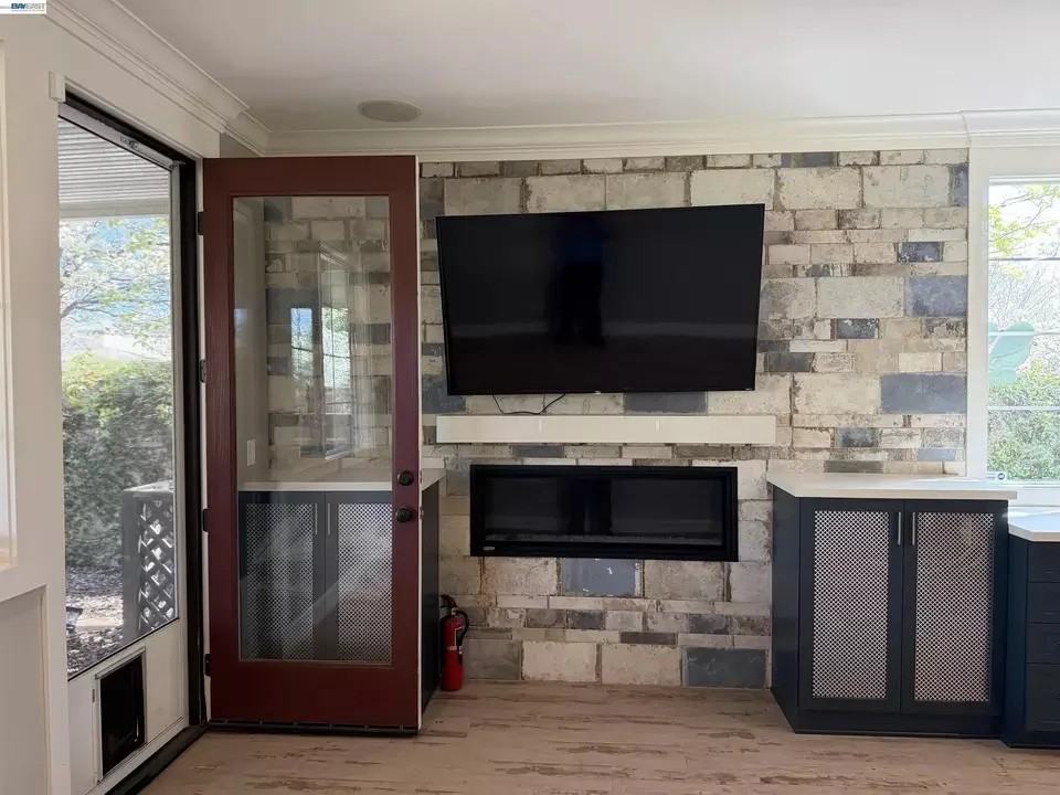 6436 Altamar Cir - Photo 3 of 18