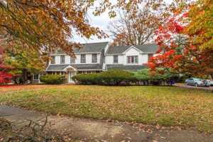 featured image of 817 Ashbourne Rd